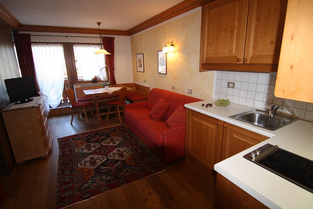 Residence Mairhofer Dobbiaco Room photo