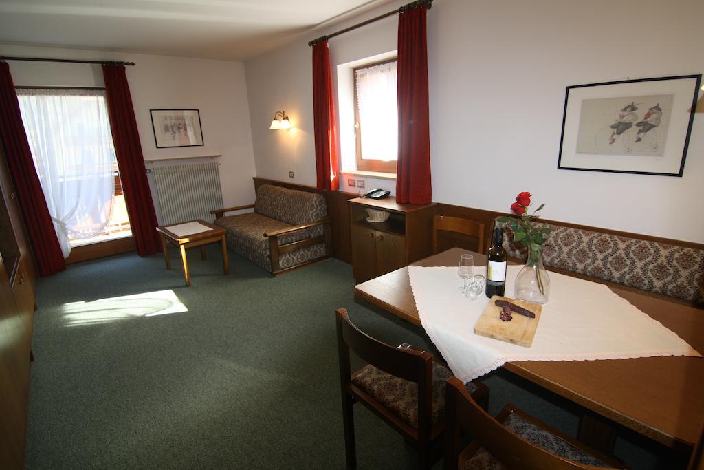Residence Mairhofer Dobbiaco Room photo